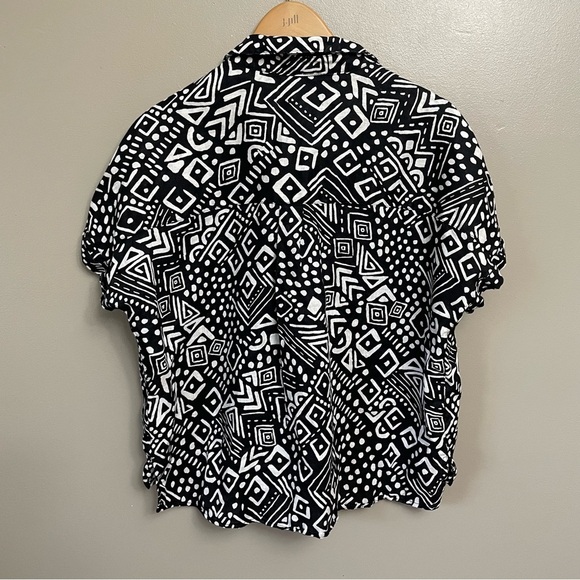 Tahari Women Linen Tunic Top Size Medium Black Art To Wear Button Travel Capsule - Picture 2 of 7